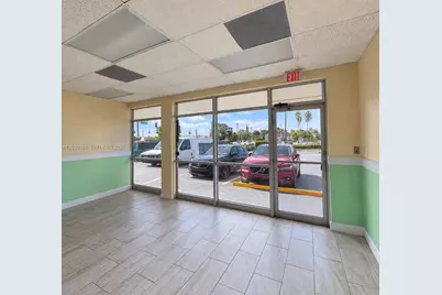 6142 Hollywood Blvd, Hollywood, FL 33024 - Photo 2