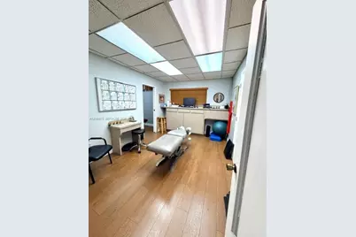 2825 E 4th Ave, Hialeah, FL 33013 - Photo 14