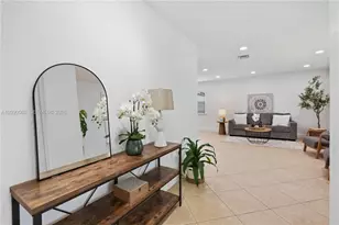 7311 Sabal Dr, Miami Lakes, FL 33014 - Photo 4