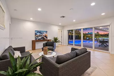 7311 Sabal Dr, Miami Lakes, FL 33014 - Photo 26