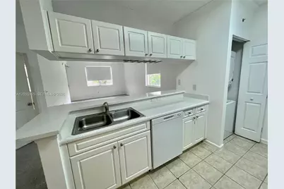 17125 N Bay Rd #3213, Sunny Isles Beach, FL 33160 - Photo 1