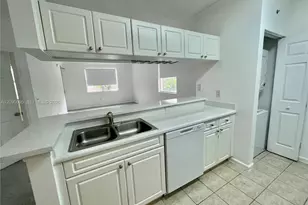 17125 N Bay Rd, Sunny Isles Beach, FL 33160 - Photo 1