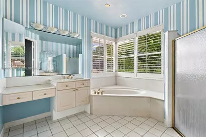 173 Orange Tree Dr, Atlantis, FL 33462 - Photo 34