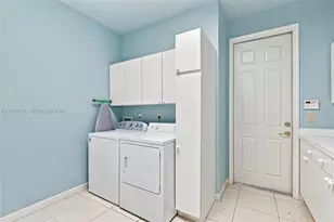 173 Orange Tree Dr, Atlantis, FL 33462 - Photo 42
