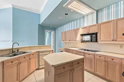 173 Orange Tree Dr, Atlantis, FL 33462 - Photo 24