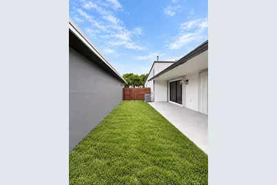 20924 Grouper Dr, Cutler Bay, FL 33189 - Photo 22