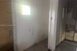 18410 NW 42nd Ave, Miami Gardens, FL 33055 - Photo 20