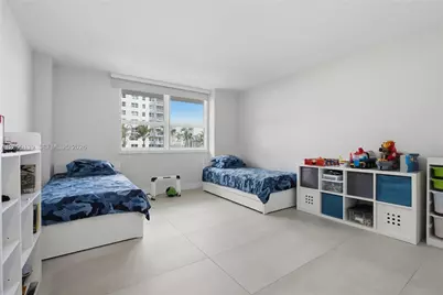 1155 Brickell Bay Dr #704, Miami, FL 33131 - Photo 12