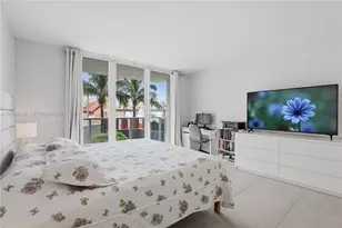 1155 Brickell Bay Dr, Miami, FL 33131 - Photo 10