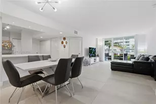1155 Brickell Bay Dr, Miami, FL 33131 - Photo 1