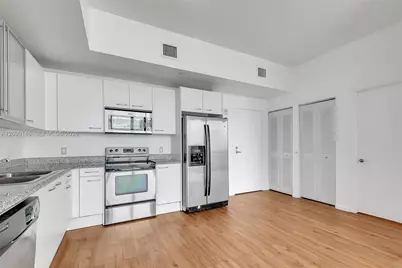 1350 NW 8th Ct #B-7, Miami, FL 33136 - Photo 6