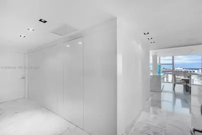 6801 Collins Ave #LPH12 (Door LPH01), Miami Beach, FL 33141 - Photo 2