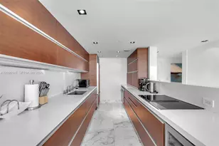 6801 Collins Ave, Miami Beach, FL 33141 - Photo 10