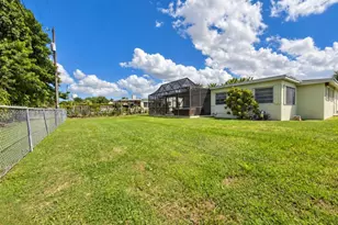 949 NW 9th St, Homestead, FL 33030 - Photo 28