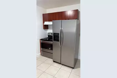 28 SW 8th St #2, Hallandale Beach, FL 33009 - Photo 2