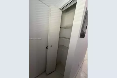 625 SW 5th Ave #8, Miami, FL 33130 - Photo 6