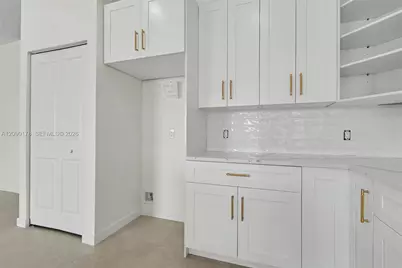 2960 NW 24th Ave, Oakland Park, FL 33311 - Photo 12