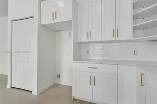2960 NW 24th Ave, Oakland Park, FL 33311 - Photo 12
