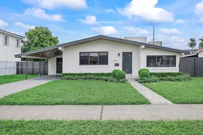 21201 NE 25th Ct, Aventura, FL 33180 - Photo 2