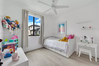 4605 NW 83rd Path, Doral, FL 33166 - Photo 12