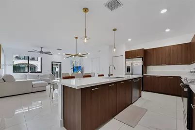 4605 NW 83rd Path, Doral, FL 33166 - Photo 6