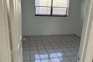 1765 Venice Ln, North Miami, FL 33181 - Photo 16