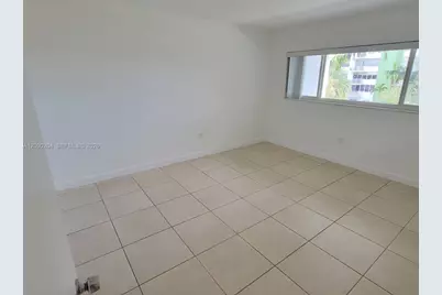 2005 Sans Souci Blvd #305, North Miami, FL 33181 - Photo 18