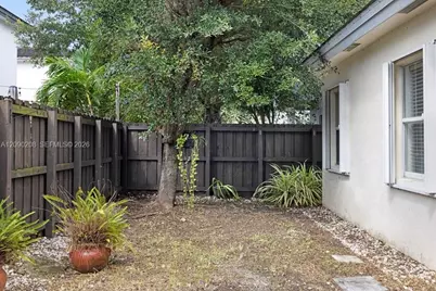 3656 NE 3rd Ct, Homestead, FL 33033 - Photo 34
