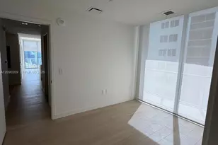 1400 Biscayne Blvd, Miami, FL 33132 - Photo 10