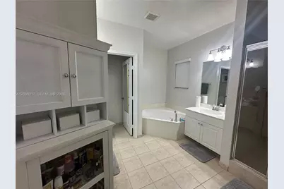 4745 N Grand Cypress Cir N, Coconut Creek, FL 33073 - Photo 32