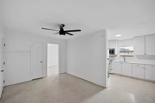 458 SW 9th St, Miami, FL 33130 - Photo 2
