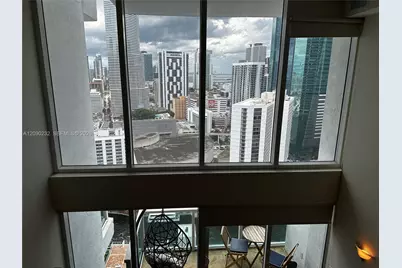 41 SE 5th St #1803, Miami, FL 33131 - Photo 1