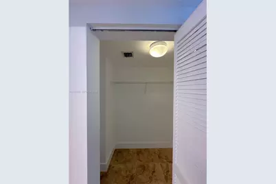 41 SE 5th St #1803, Miami, FL 33131 - Photo 22