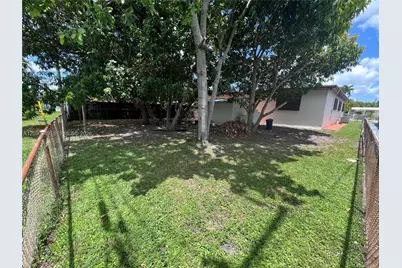 260 W 15th St #0, Hialeah, FL 33010 - Photo 22