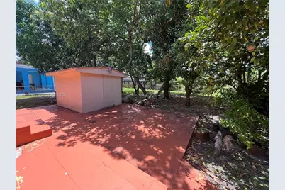 260 W 15th St #0, Hialeah, FL 33010 - Photo 20