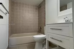 801 Meadows Cir, Boynton Beach, FL 33436 - Photo 8