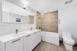 1300 Brickell Bay Dr, Miami, FL 33131 - Photo 10