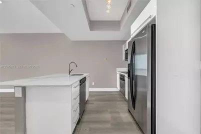 888 Biscayne Blvd #1710, Miami, FL 33132 - Photo 2