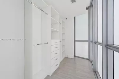 1100 Biscayne Blvd #5205, Miami, FL 33132 - Photo 22