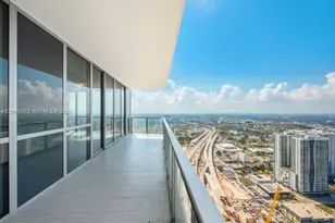 1100 Biscayne Blvd, Miami, FL 33132 - Photo 30