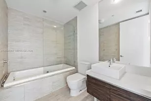 1100 Biscayne Blvd, Miami, FL 33132 - Photo 18