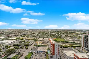 1600 NE 1st Ave, Miami, FL 33132 - Photo 20