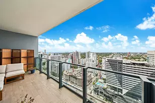 88 SW 7th St, Miami, FL 33130 - Photo 12