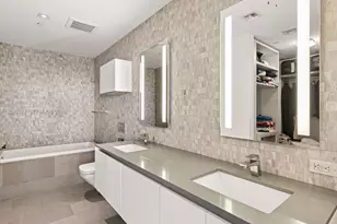 88 SW 7th St, Miami, FL 33130 - Photo 24
