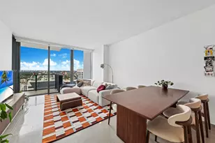 88 SW 7th St, Miami, FL 33130 - Photo 2
