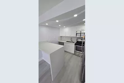 1440 Brickell Bay Dr #909, Miami, FL 33131 - Photo 4