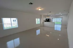 216 NW 9th St, Hallandale Beach, FL 33009 - Photo 8