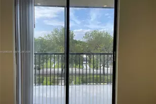 16950 W Dixie Hwy, North Miami Beach, FL 33160 - Photo 8