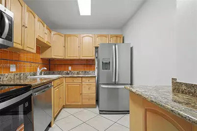 20335 W Country Club Dr #1702, Aventura, FL 33180 - Photo 12