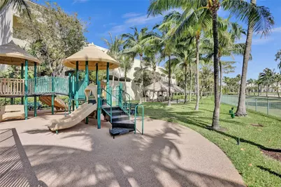 19501 W Country Club Dr #1006, Aventura, FL 33180 - Photo 36